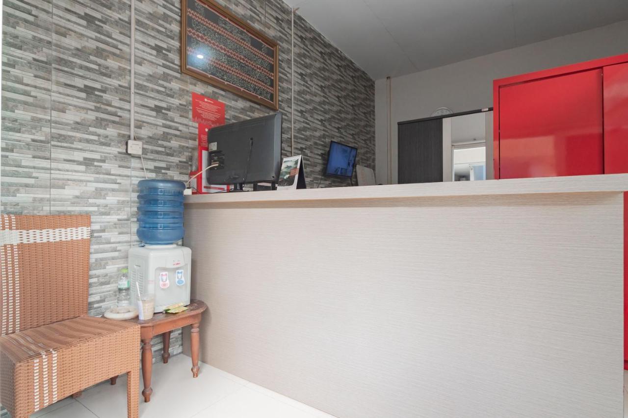 Reddoorz Plus Syariah @ Tuparev Cirebon 3 Экстерьер фото